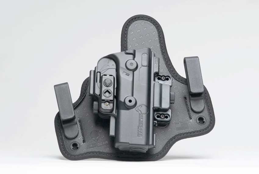 Alien Gear ShapeShift IWB holster for Glock 19 pistol